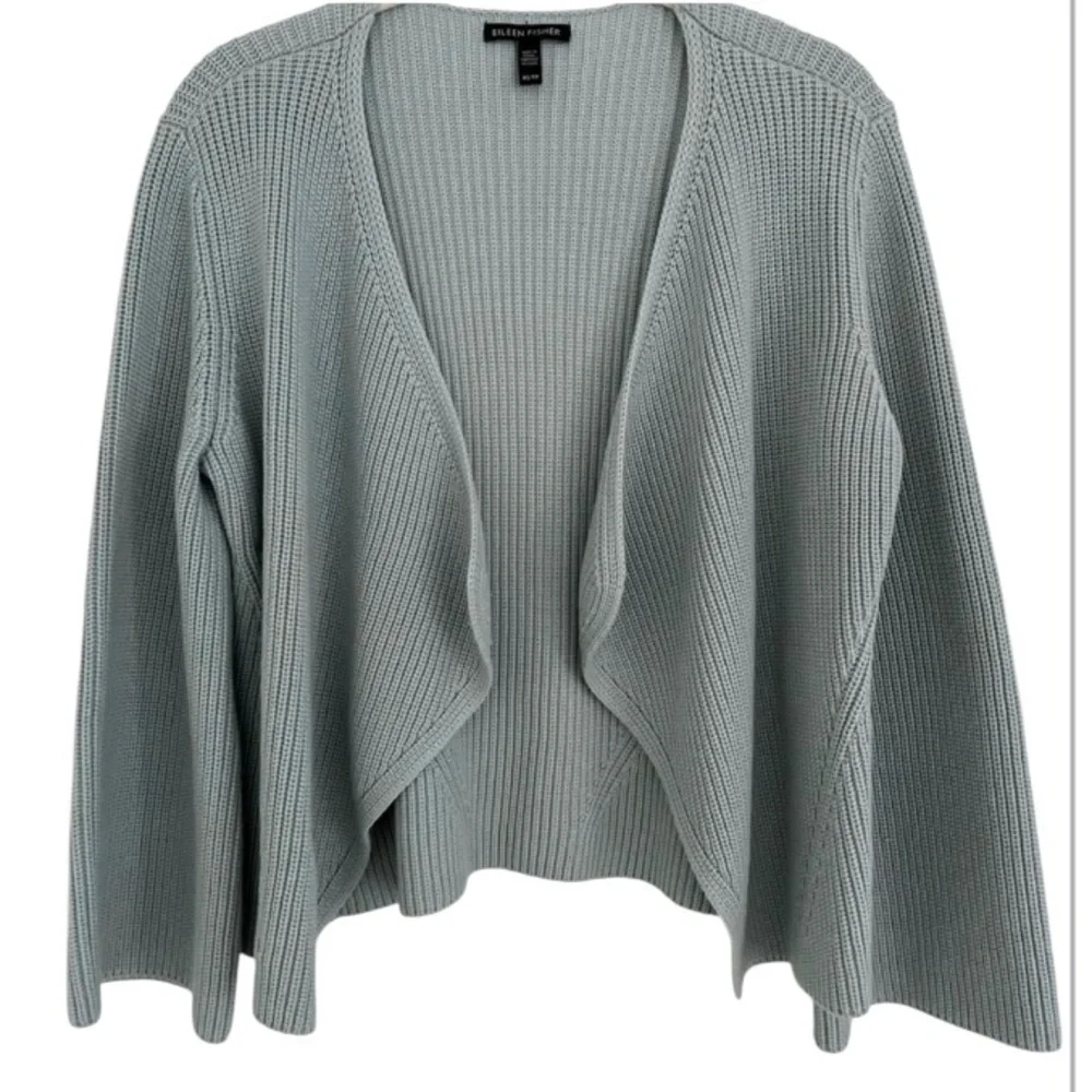 Eileen Fisher beautiful armpit